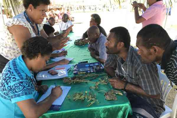 Plant Health Clinic on at Fiji Agricultural Show