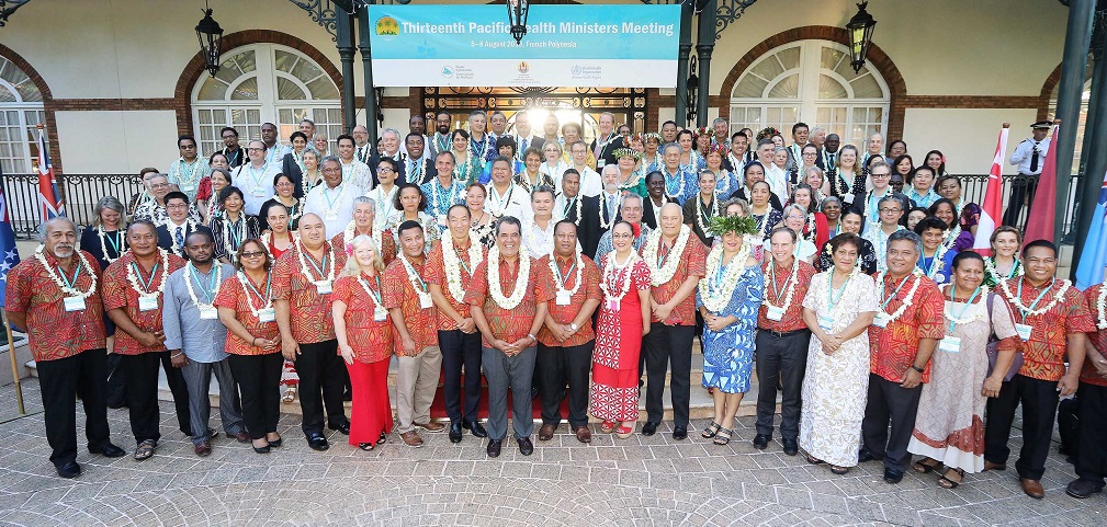 President of French Polynesia Mr Édouard Fritch, French Polynesia’s Minister of Health Dr Jacques Raynal, SPC Director General Dr Colin Tukuitonga, and WHO Western Pacific Regional Director Dr Takeshi Kasai alongside Ministers and senior officials from Pacific island countries and areas, at the 13th Pacific Health Ministers Meeting