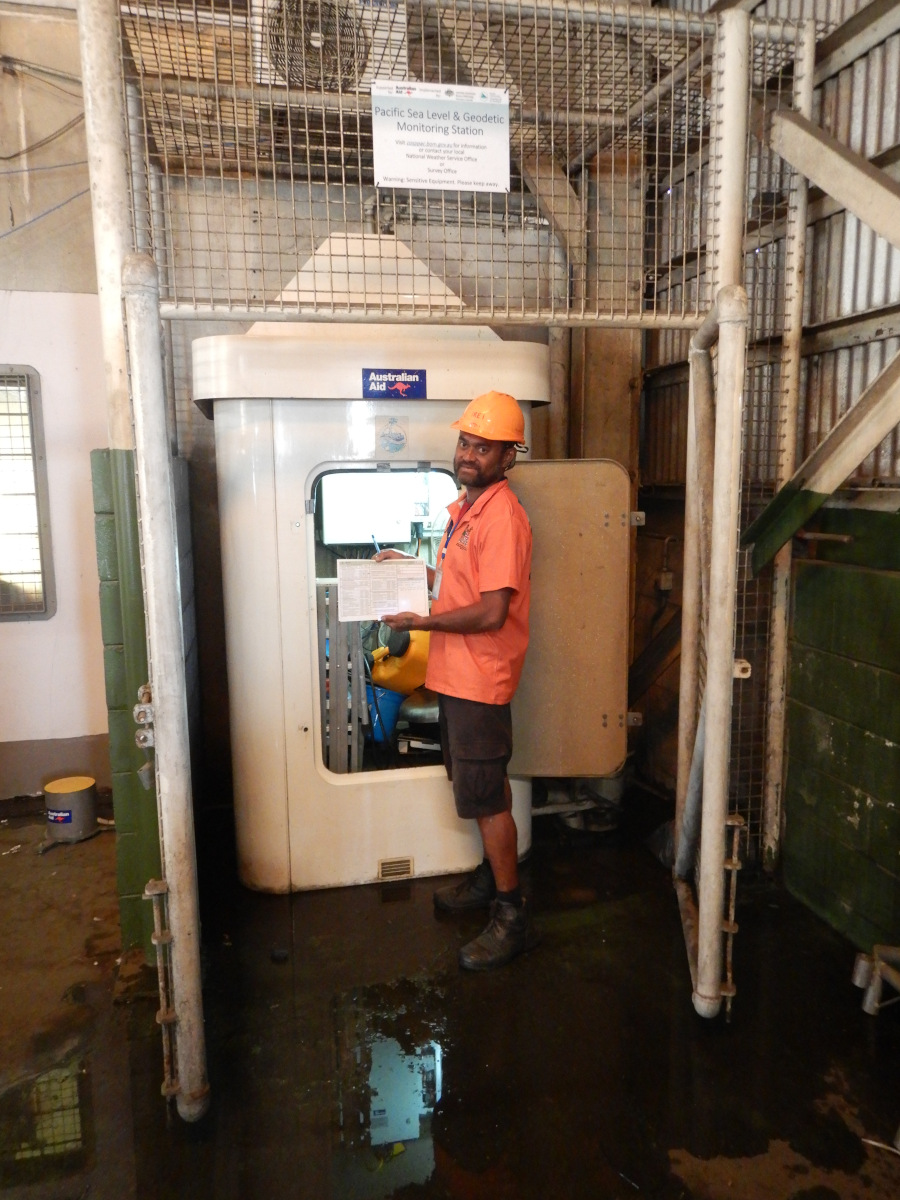 Fiji Met Service technician, Amori Nabanivalu, at the Lautoka tide gauge station, Fiji. 