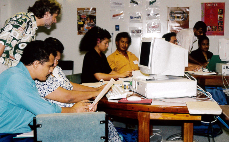 1998–2001 : organisation par la CPS d’une série de formations sous-régionales sur la surveillance de la santé publique et l’utilisation d’Epi Info 6.