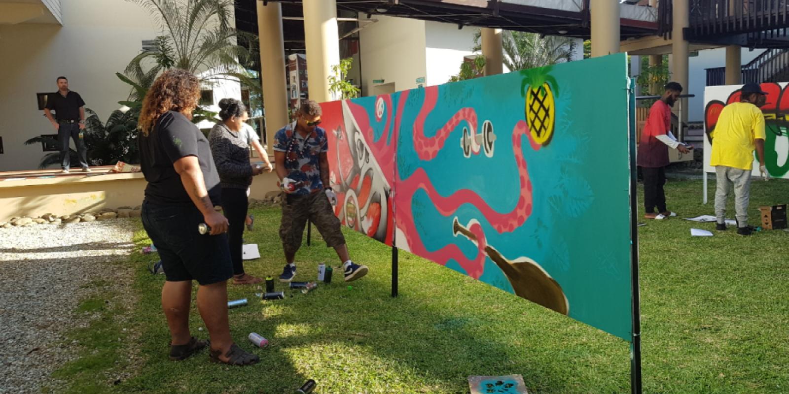 training on graffiti techniques (Wallis & Futuna team)
