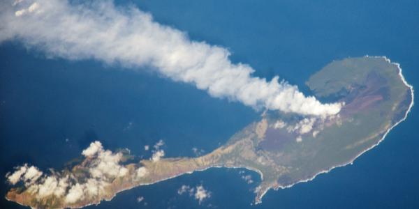 Pagan_Island,_Northern_Marianas_-_NASA_Earth_Observatory