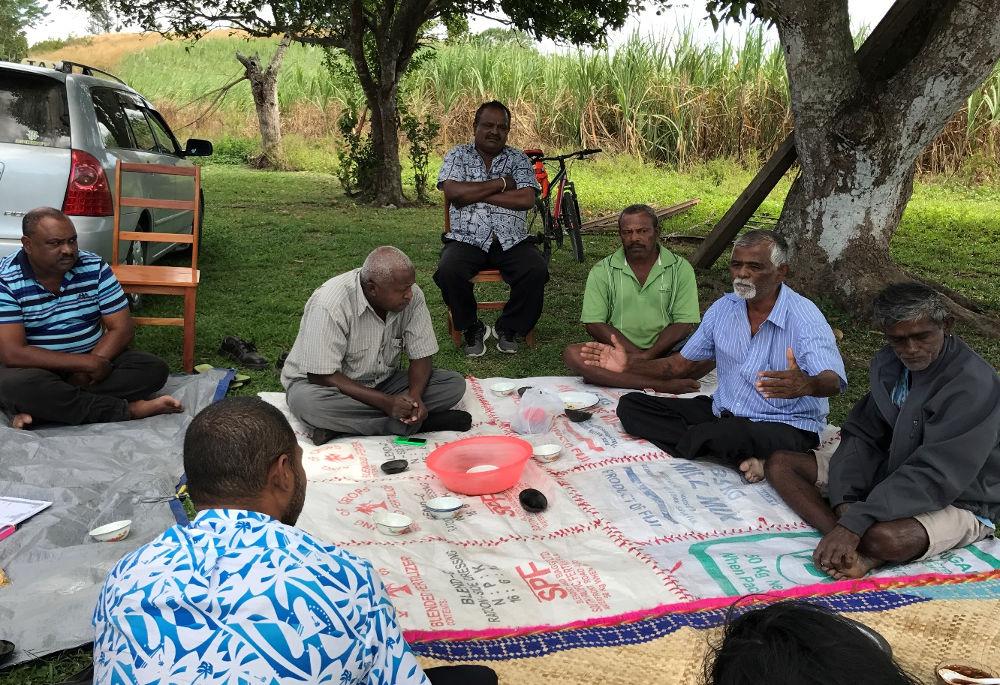 Sugarcane farmers and representatives of the Fiji Sugarcane Growers Council (SCGC) and the Fiji Sugar Corporation (FSC) held a “talanoa” (dialogue) session with representatives of the Pacific Community (SPC) RARAI project in Malolo, Nadi, in June 2017