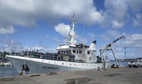 Le navire de recherche Alis à Nouméa, Nouvelle-Calédonie