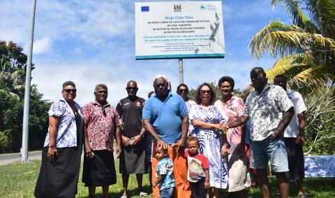 Villagers of Nabuna in Tavua after COP training and the unveiling of village billboard, tagging village as resilient and self-reliant